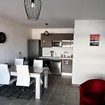 T2 Neuf + Piscine, 5 Mn A Pied Des Plages * Sérignan