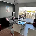 T2 Neuf + Piscine, 5 Mn A Pied Des Plages * Sérignan