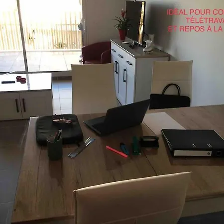 T2 Neuf + Piscine, 5 Mn A Pied Des Plages Apartment Serignan
