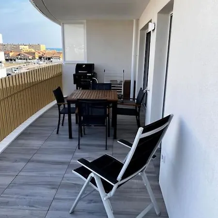T2 Neuf + Piscine, 5 Mn A Pied Des Plages Apartment
